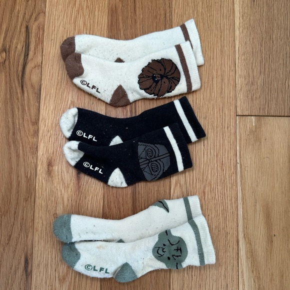 3/$15 Baby Gap Star Wars Sock 3-6 months - Picture 2 of 2